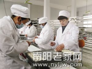 ����������һ����Ա��ʾ�������