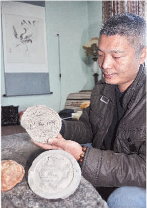 刘东阳展示部分“四神”纹饰器物