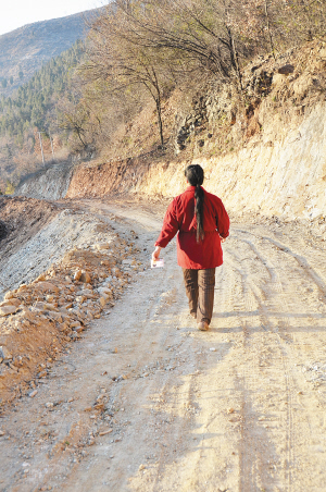 �ܽ�ﾫ���ӵ����������޵�ɽ·�ϡ�