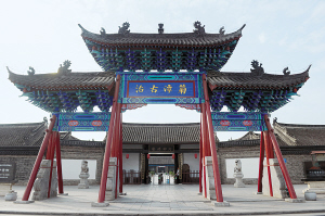 ��������