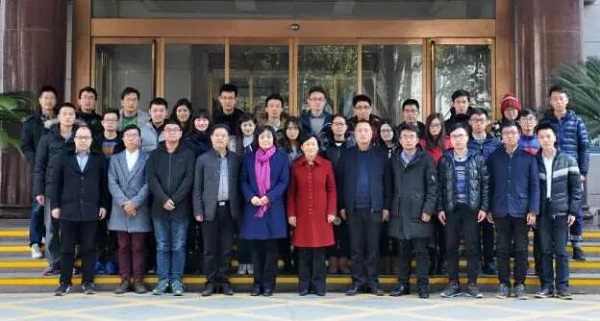 ����뱱���廪�������о������ʵ���ų�Ա��̸����